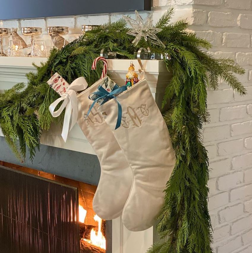 How to Perfect the Holiday Mantel