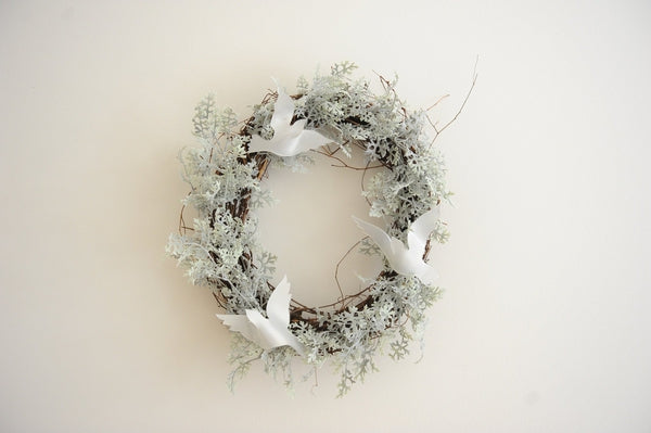 Elegant Spring Grapevine Wreath Adorned with Acrylic Dove Ornaments